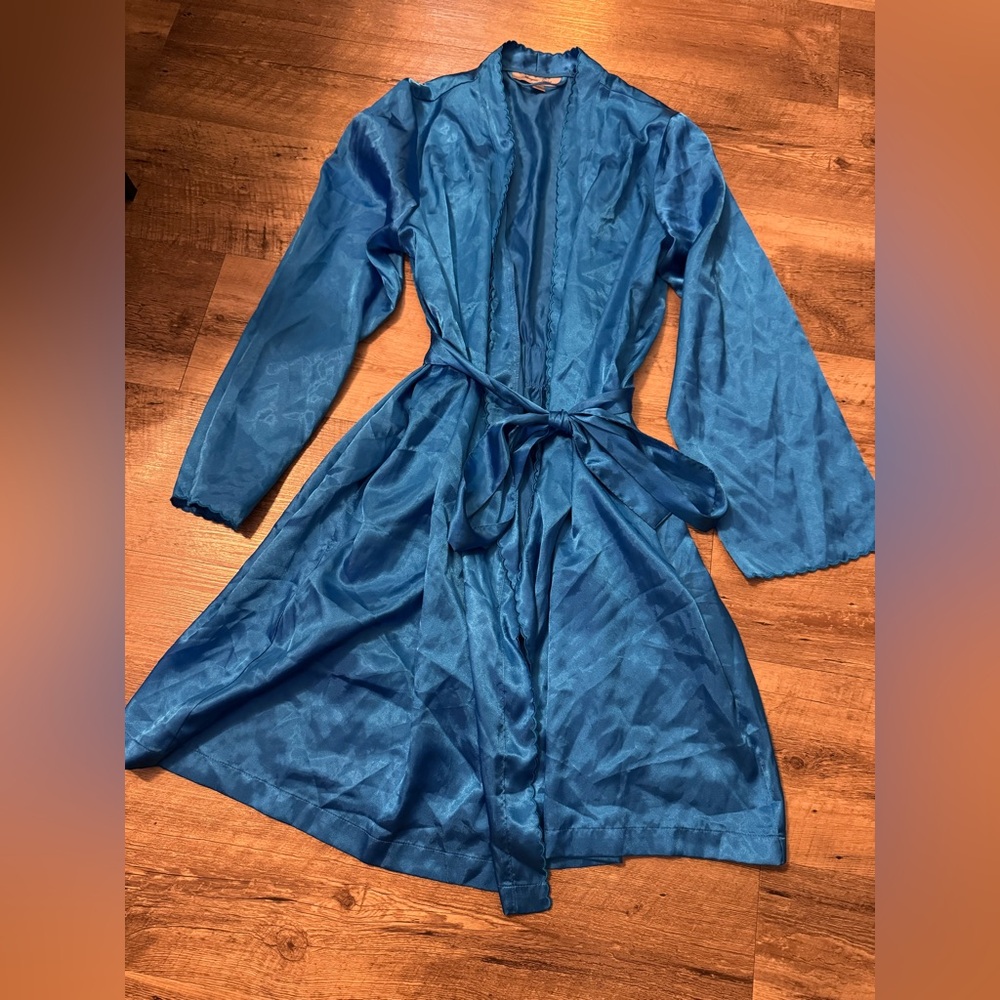 Morgan Taylor Blue Robe